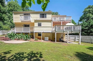 1202 Laurel Cliff Dr SE, Smyrna, GA 30082