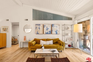 6425 Green Valley Cir Unit 302, Culver City, CA 90230