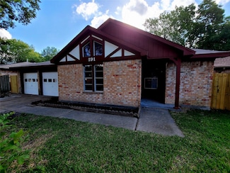 191 Evanston St, Houston, TX 77015
