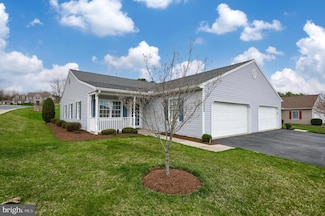 2002 Faversham Way Unit 2002, York, PA 17402