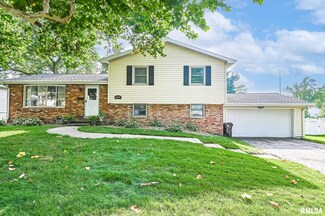 6839 N Michele Ln, Peoria, IL 61614