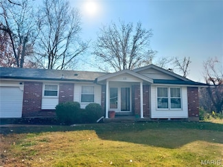 19 Bridekirk Ct, Florissant, MO 63033