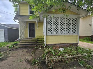 841 Hovey Ave, Rockford, IL 61103