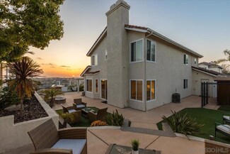 1321 Clear Crest Cir, Vista, CA 92084