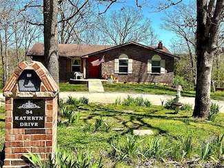 34 Kathryn Dr, Saint James, MO 65559