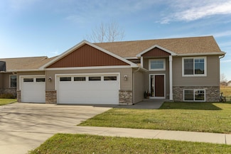531 Towne Dr NE, Byron, MN 55920