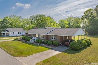 214 Summitt Ave, Roanoke Rapids, NC 27870