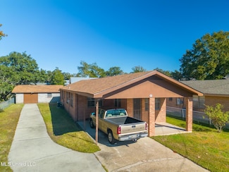 417 Saint John St, Bay Saint Louis, MS 39520