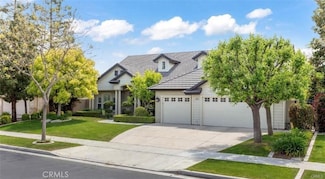 10803 Whitburn St, Bakersfield, CA 93312