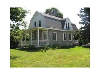 167 E Main St, Searsport, ME 04974