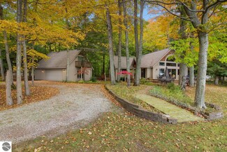7795 S Dune Hwy, Empire, MI 49630