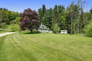1528 Pleasant St, South Lee, MA 01260