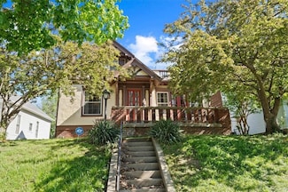 2717 Faraon St, Saint Joseph, MO 64501