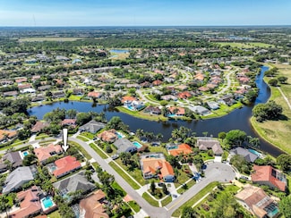 2057 Amesbury Cir, Wellington, FL 33414