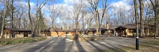 775 Thornmeadow Rd, Riverwoods, IL 60015