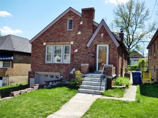 2832 Colonial Ave, Saint Louis, MO 63121