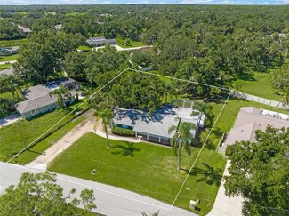 1966 Rolling Green Cir, Sarasota, FL 34240