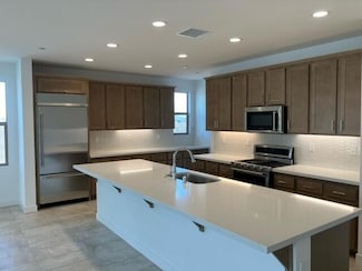 73745 Henri Dr, Palm Desert, CA 92211
