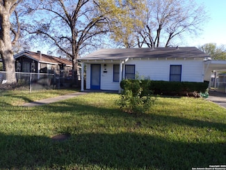 409 Bohme St, Uvalde, TX 78801