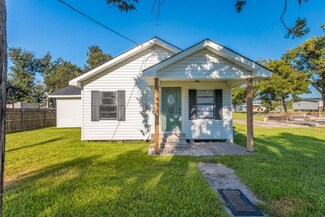 207 Doiron St, Sulphur, LA 70663