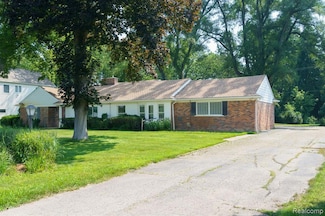32620 Inkster Rd, Franklin, MI 48025
