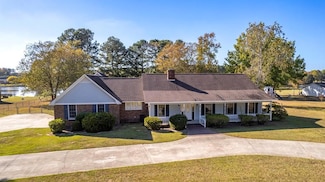 395 E Emerald Lake Dr, Sumter, SC 29153