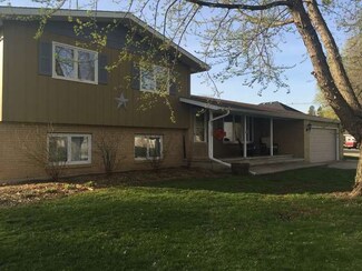 15 S Hudson St, Millbrook, IL 60536