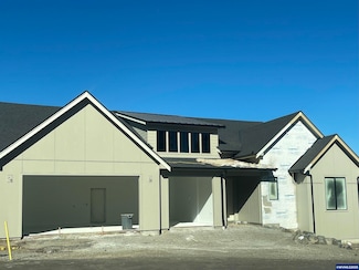 563 Salem Heights Ave S, Salem, OR 97302