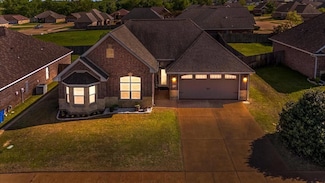 700 White Bear Trail, Lindale, TX 75771