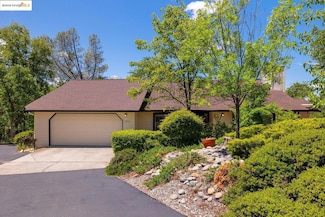 19903 Sally Ct, Sonora, CA 95370