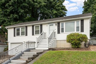 39 Lewis St, Haverhill, MA 01830