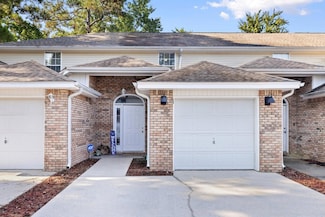 134 Noblat Dr, Mary Esther, FL 32569