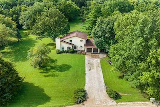 1407 Deep Creek Ln, Manhattan, KS 66502