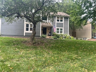 16024 W Beckett Ln, Olathe, KS 66062