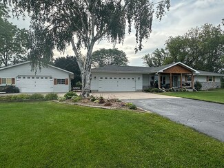 5932 Portage Rd, de Forest, WI 53532