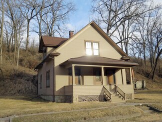 118 Quandahl Dr, Waukon, IA 52172