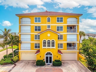 211 24th St Unit 202, Cocoa Beach, FL 32931