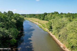 0 S Pickensville Rd, Columbus, MS 39702