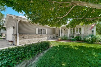 2979 Angelina St, Portage, IN 46368