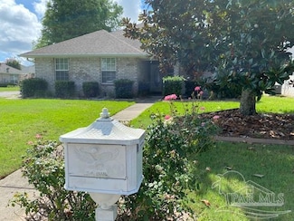 3921 Windsor Castle Blvd, Milton, FL 32583