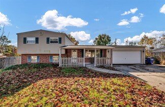 2956 Avon Dr, Saint Charles, MO 63303