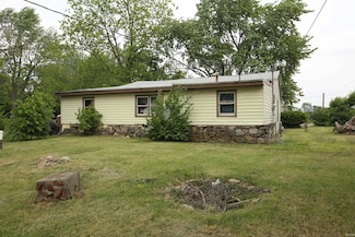 1325 N Gavin St, Muncie, IN 47303