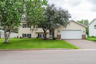 448 Tuttle Dr, Hastings, MN 55033
