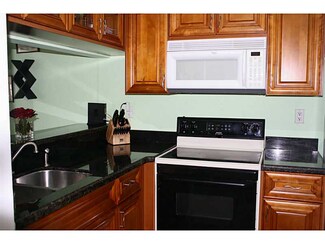 13920 SW 90th Terrace Unit 13920, Miami, FL 33186