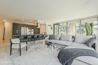 7180 E Kierland Blvd Unit 807, Scottsdale, AZ 85254
