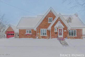 1501 Franklin St SE, Grand Rapids, MI 49506