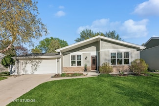 389 Weidner Rd, Buffalo Grove, IL 60089