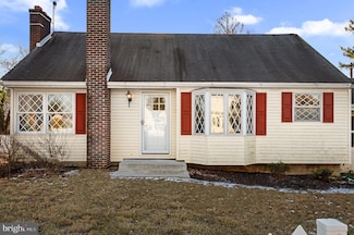 20 W Myrtle Ave, Feasterville Trevose, PA 19053