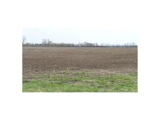 7 High Dr, Osawatomie, KS 66064
