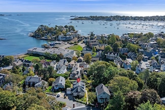 75 Pond St, Marblehead, MA 01945